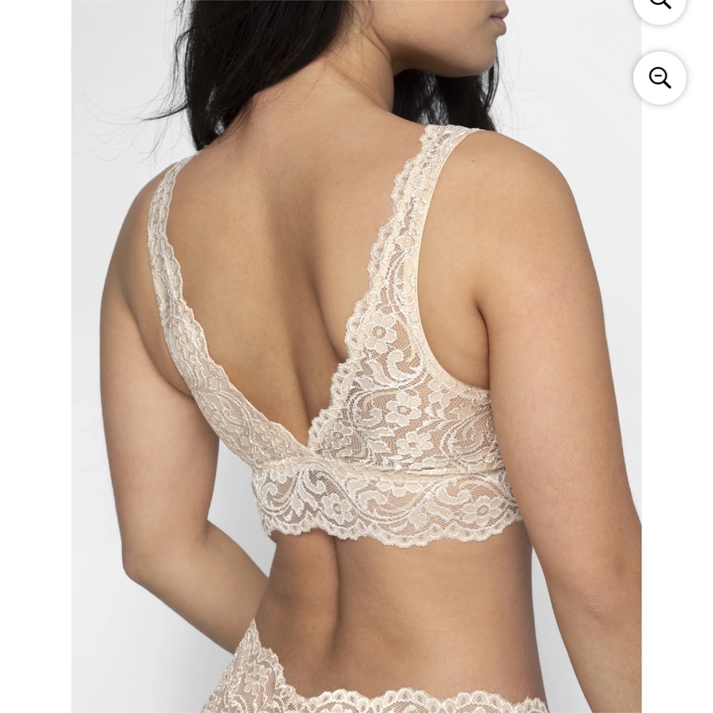 Smart & Sexy Women's Signature Lace Deep V Bralette - Picture 6 of 6